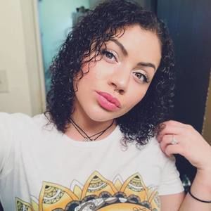 Meet your Posher, Leandra